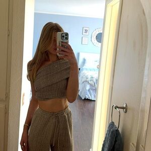 Gray 2 piece off-shoulder set